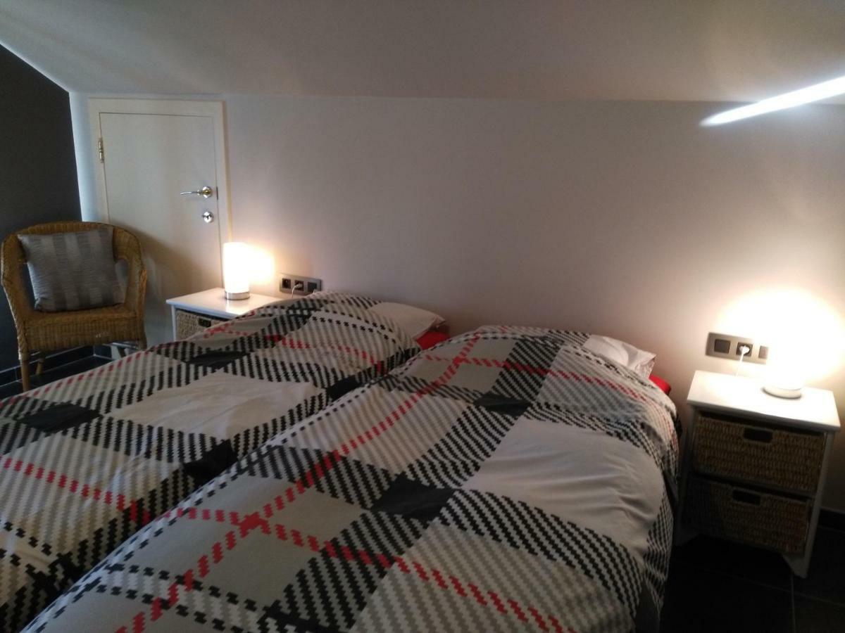 Les Sansonnets Hotel Vaux-sur-Sure Eksteriør billede
