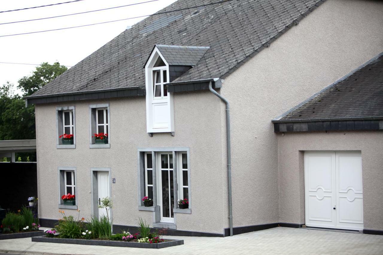 Les Sansonnets Hotel Vaux-sur-Sure Eksteriør billede
